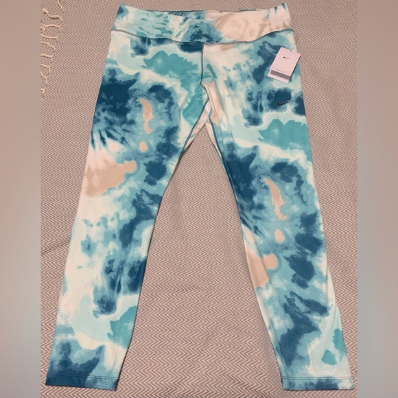 NWT Nike One Dri-fit Women’s leggings. Gorgeous tie dye print. Size XXL. - Picture 3 of 10
